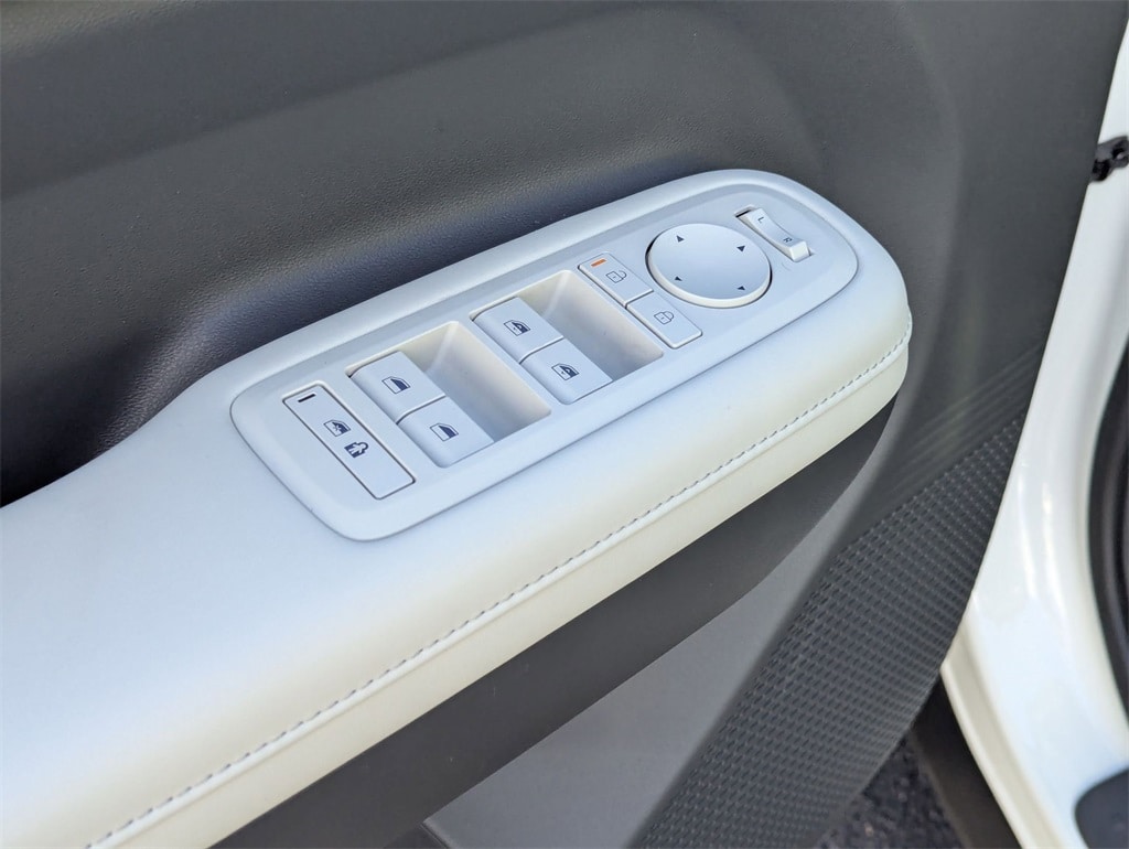 Thumbnail: 2025 Hyundai Santa Fe - 14