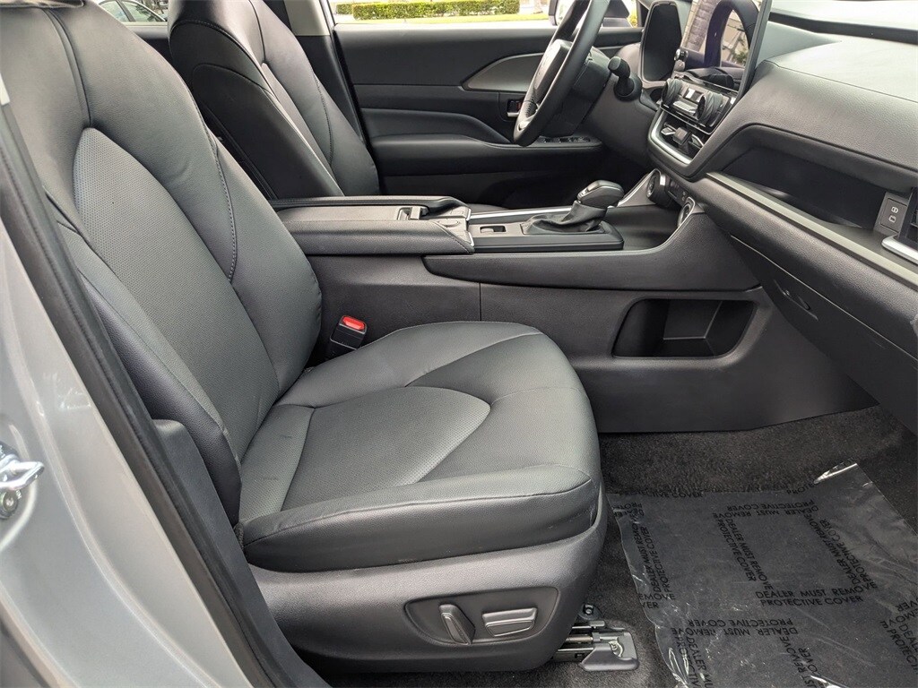 Thumbnail: 2025 Toyota Grand Highlander - 31