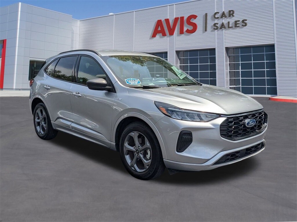 2024 Ford Escape ST-Line photo 3
