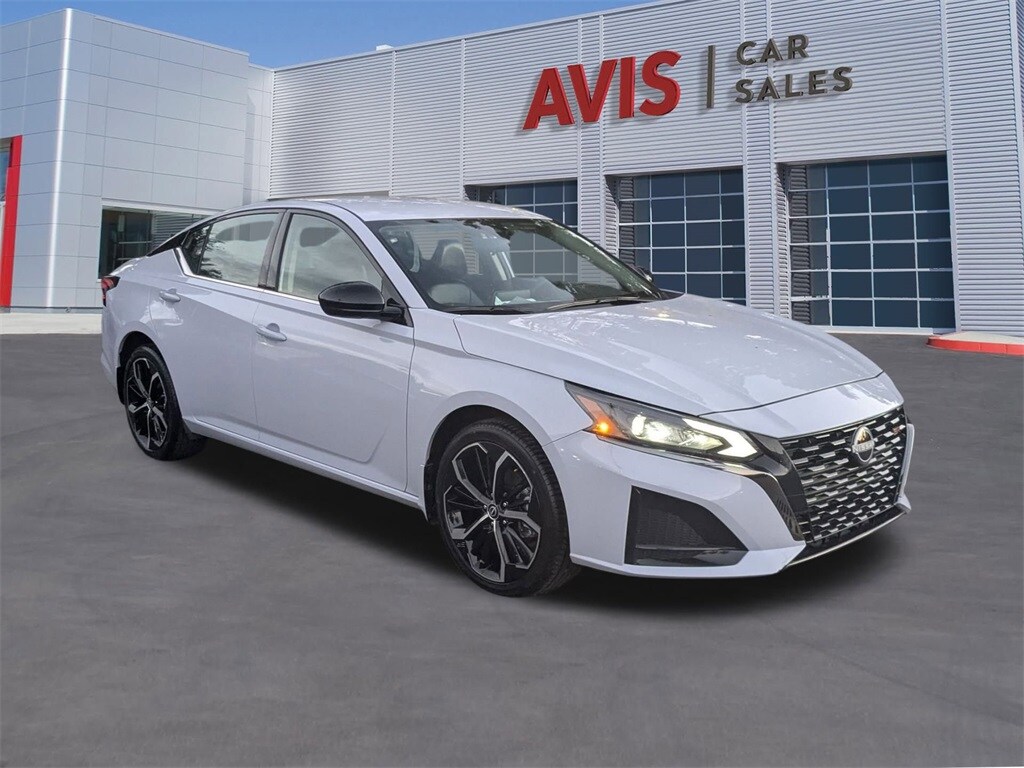 Thumbnail: 2025 Nissan Altima - 3