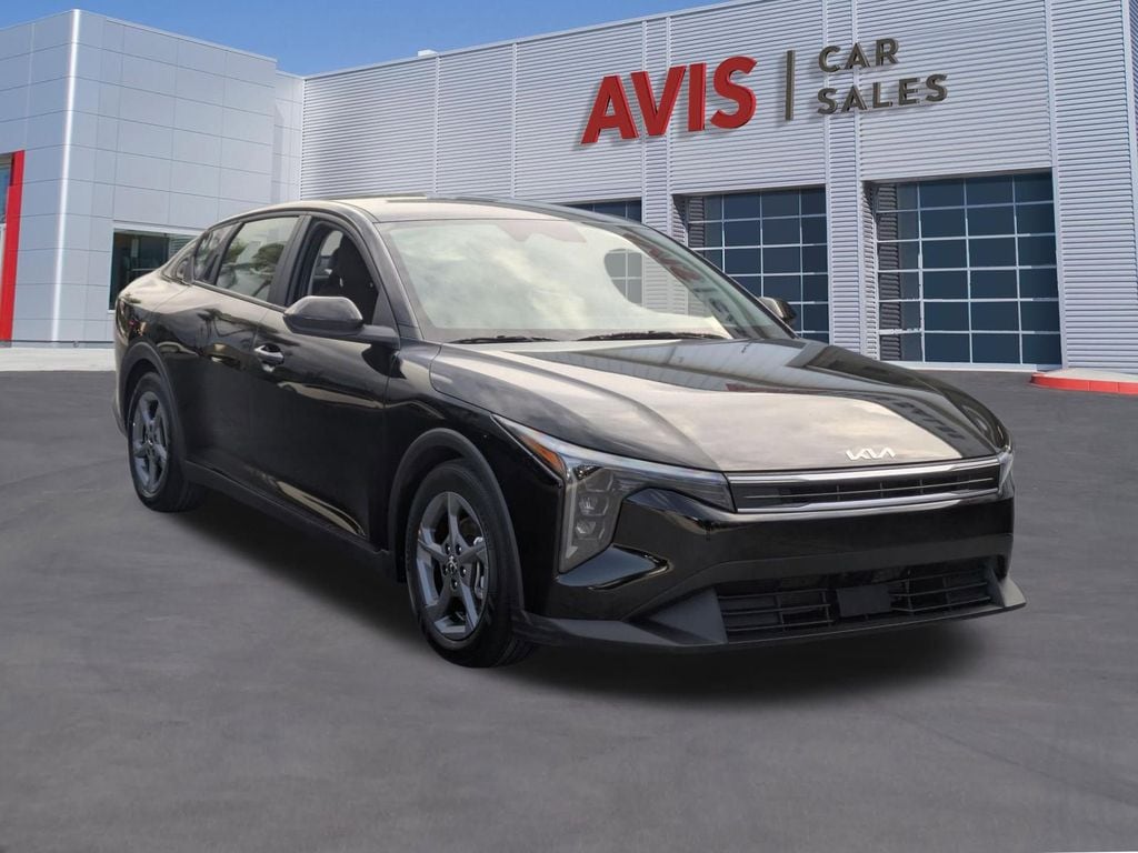 Thumbnail: 2025 Kia K4 - 3