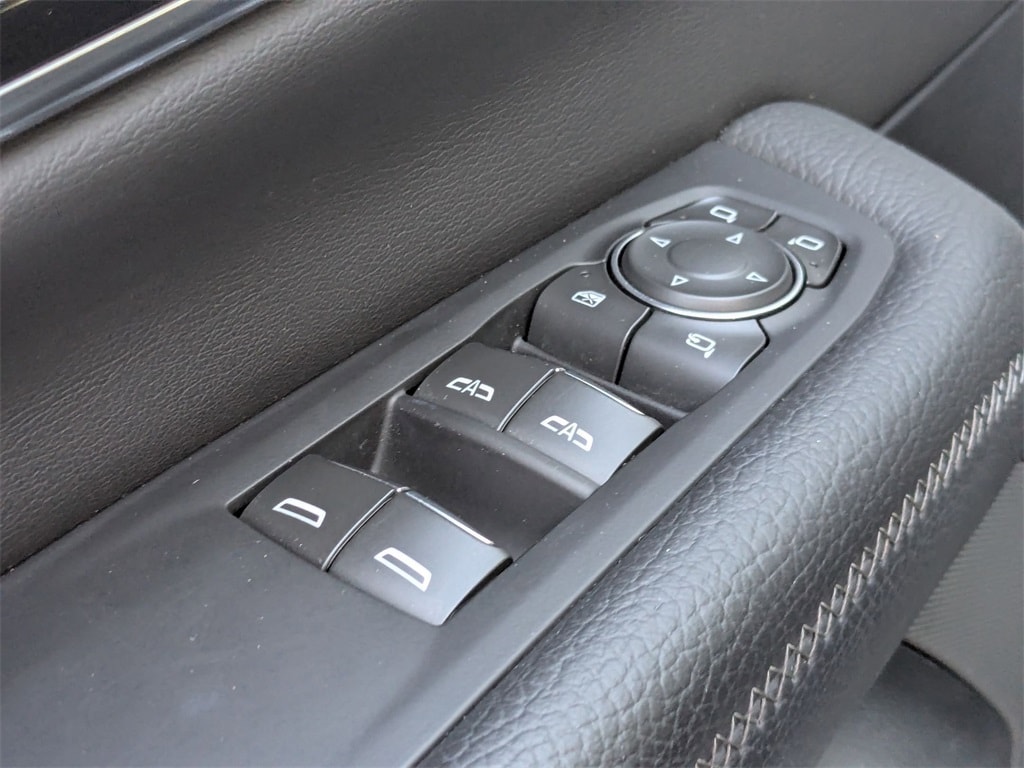 Thumbnail: 2025 GMC Yukon - 15