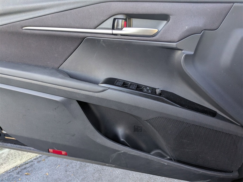 Thumbnail: 2025 Toyota Camry - 31