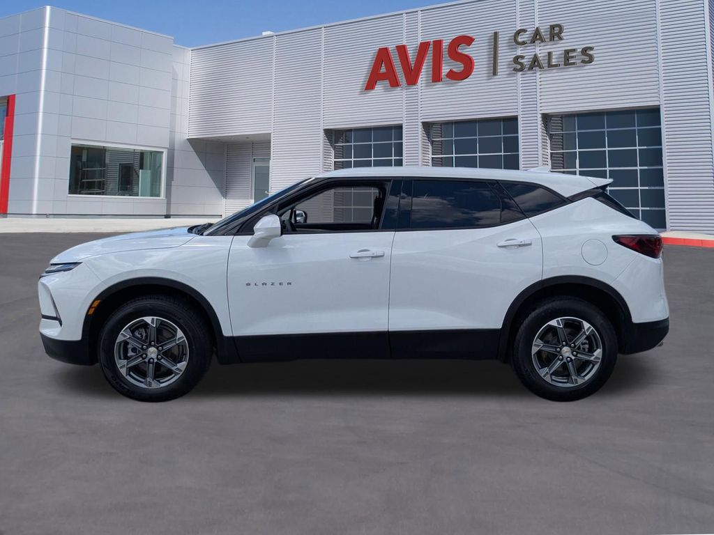 Thumbnail: 2025 Chevrolet Blazer - 10