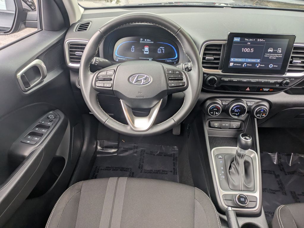 Thumbnail: 2025 Hyundai Venue - 25
