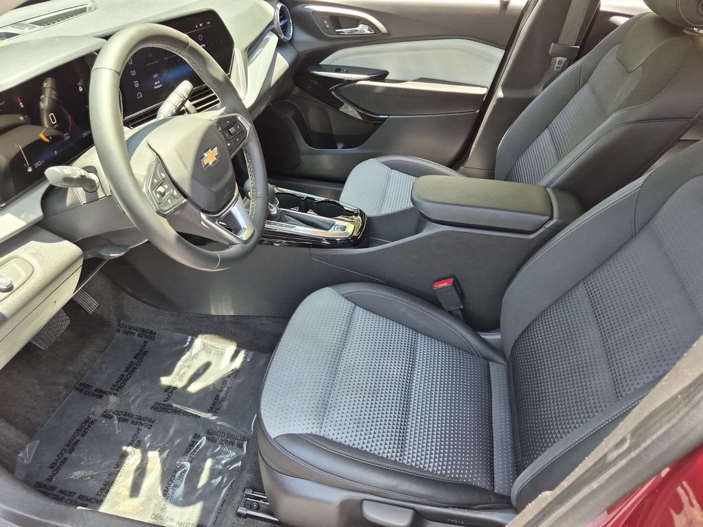 Thumbnail: 2025 Chevrolet Trax - 24