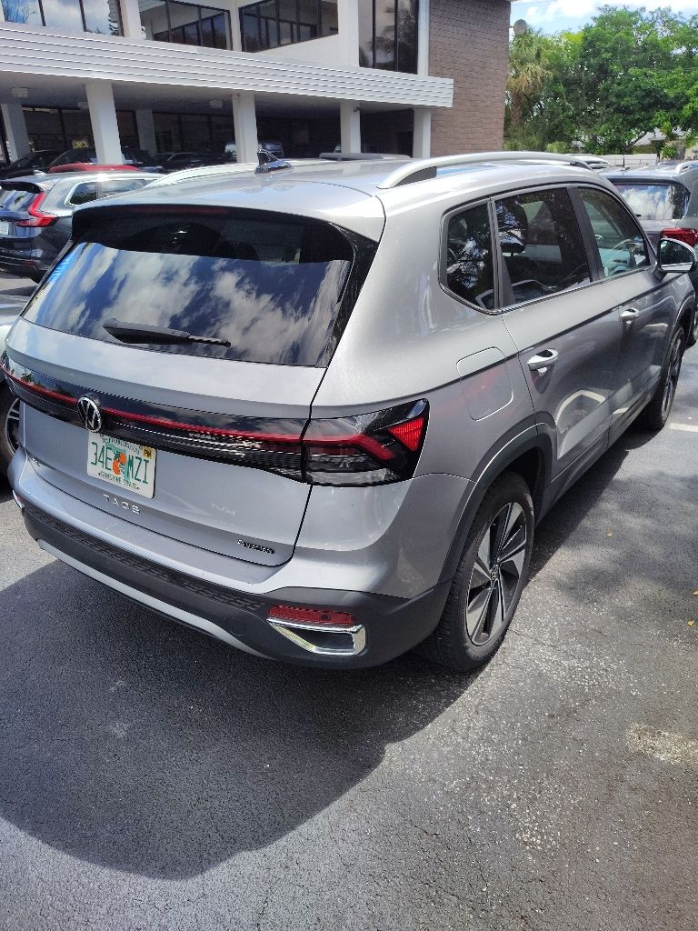 Thumbnail: 2025 Volkswagen Taos - 6