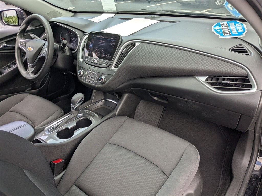 Thumbnail: 2024 Chevrolet Malibu - 28