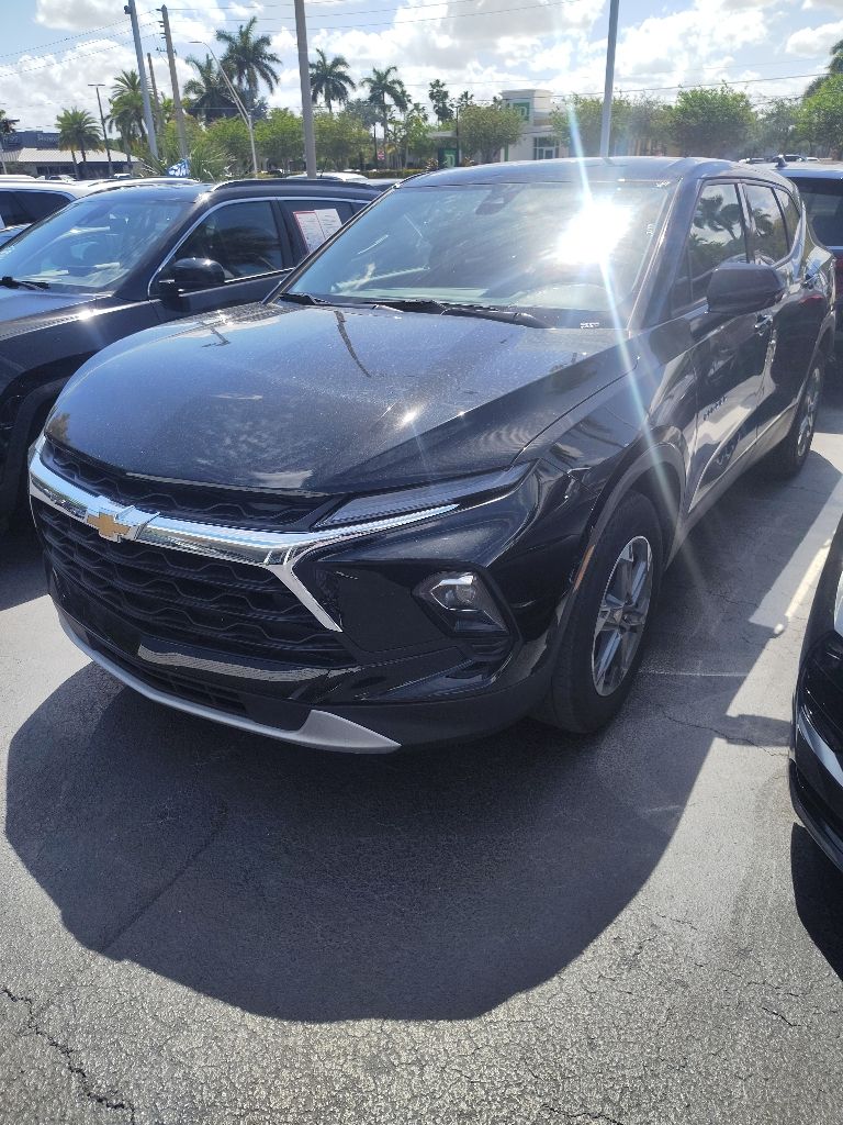 2025 Chevrolet Blazer 2.0T 2LT FWD's photo