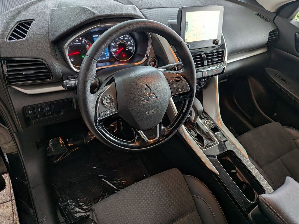 Thumbnail: 2025 Mitsubishi Eclipse Cross - 13
