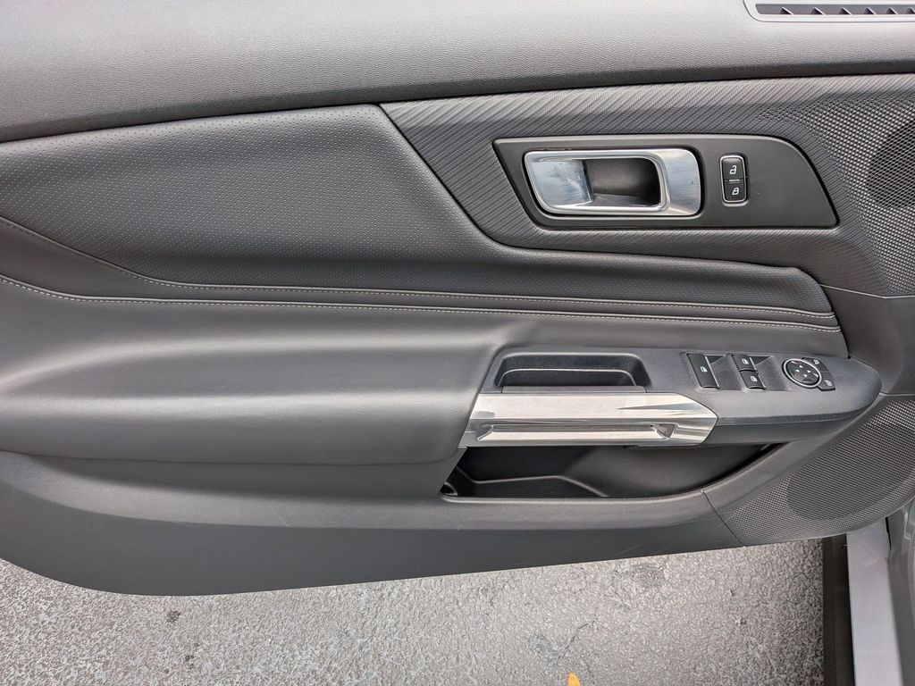 Thumbnail: 2025 Ford Mustang - 14