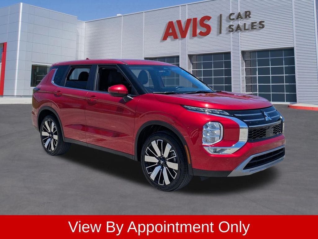 Thumbnail: 2025 Mitsubishi Outlander - 3