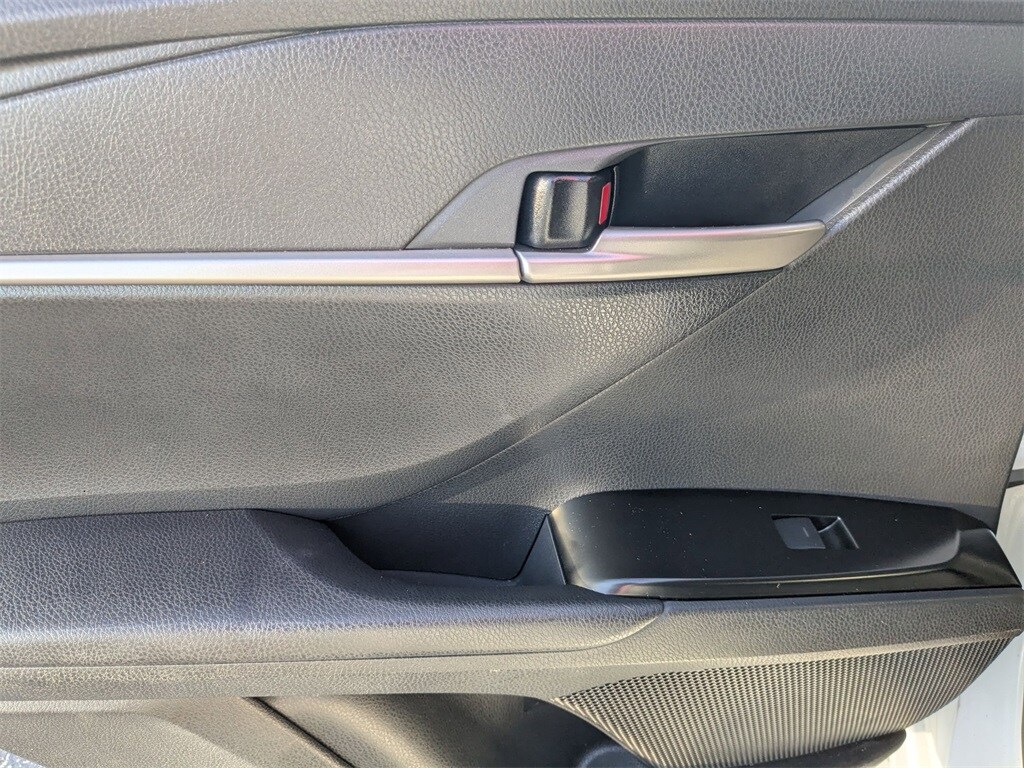 Thumbnail: 2025 Toyota Camry - 22