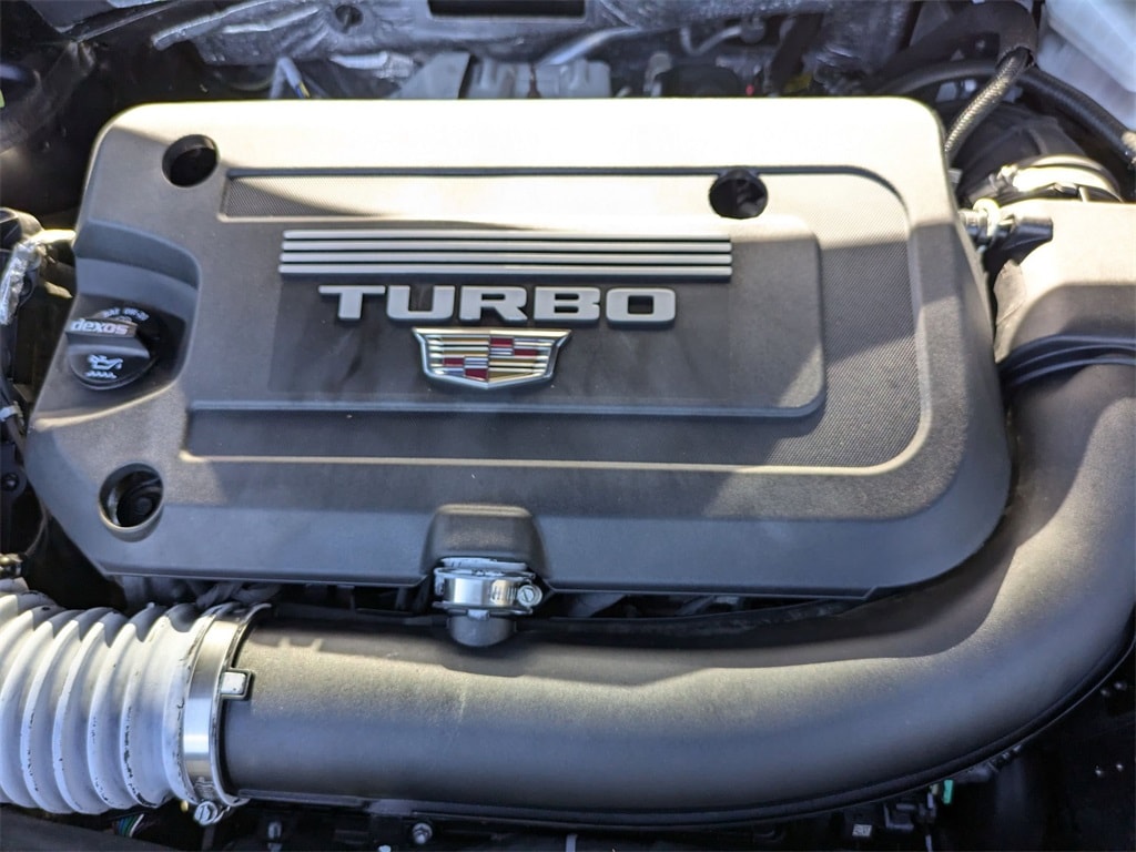 Thumbnail: 2023 Cadillac XT4 - 32