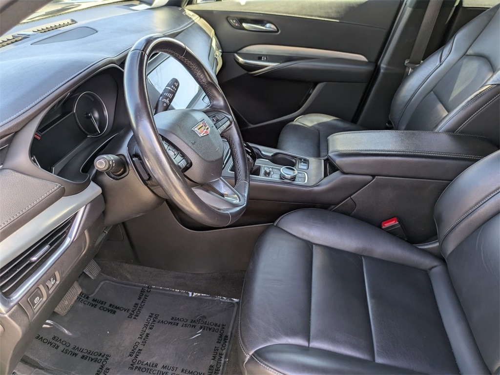 Thumbnail: 2023 Cadillac XT4 - 23
