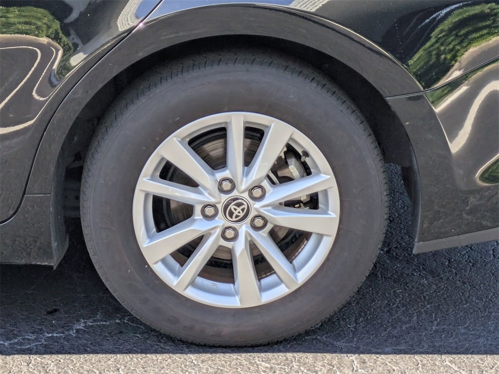 Thumbnail: 2025 Toyota Camry - 29