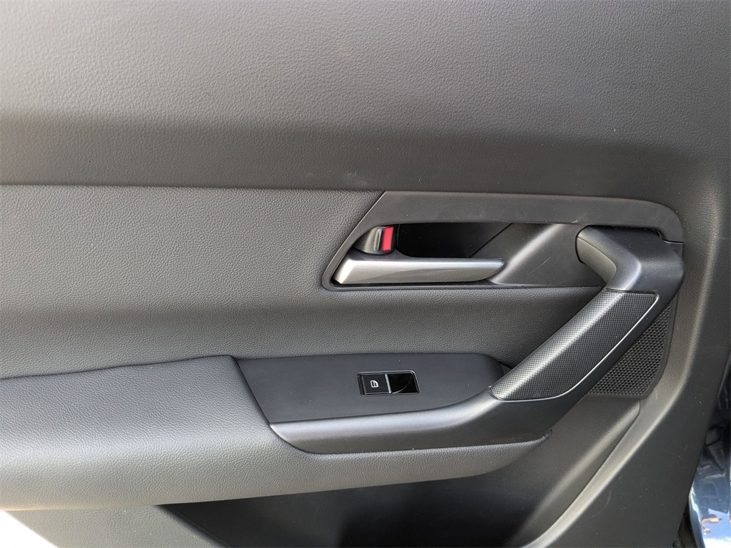 Thumbnail: 2025 Mazda CX-50 - 23