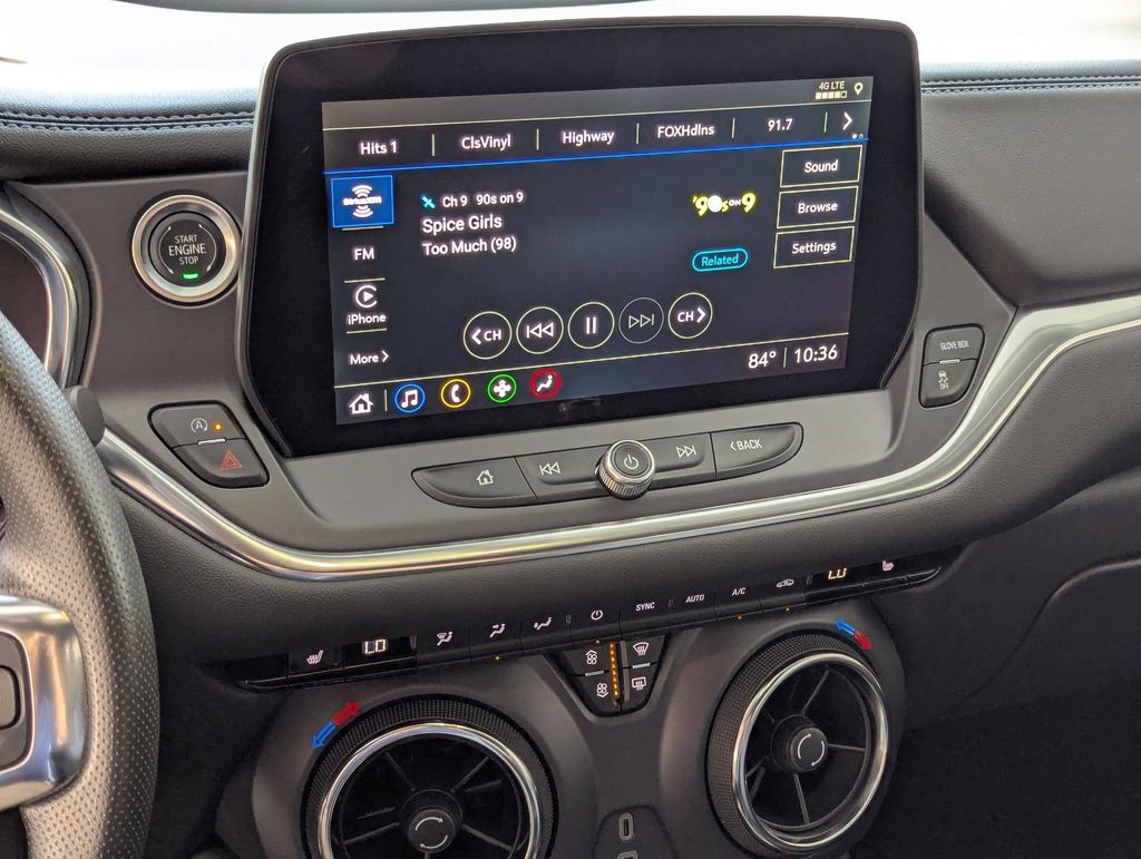 Thumbnail: 2025 Chevrolet Blazer - 18