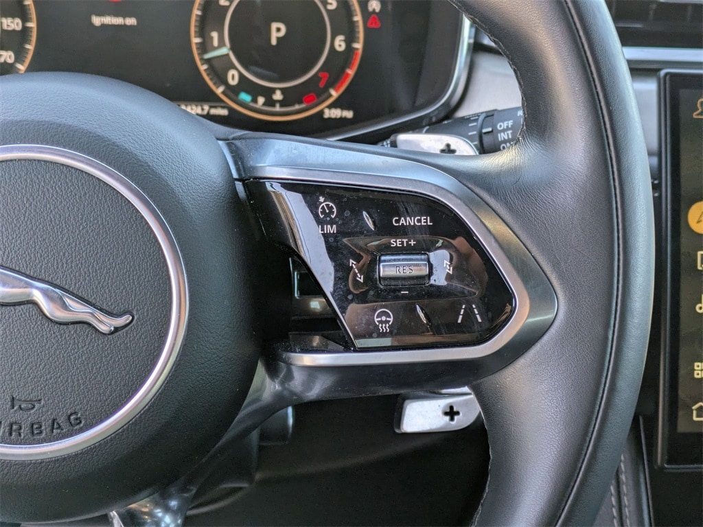 Thumbnail: 2024 Jaguar F-Pace - 16