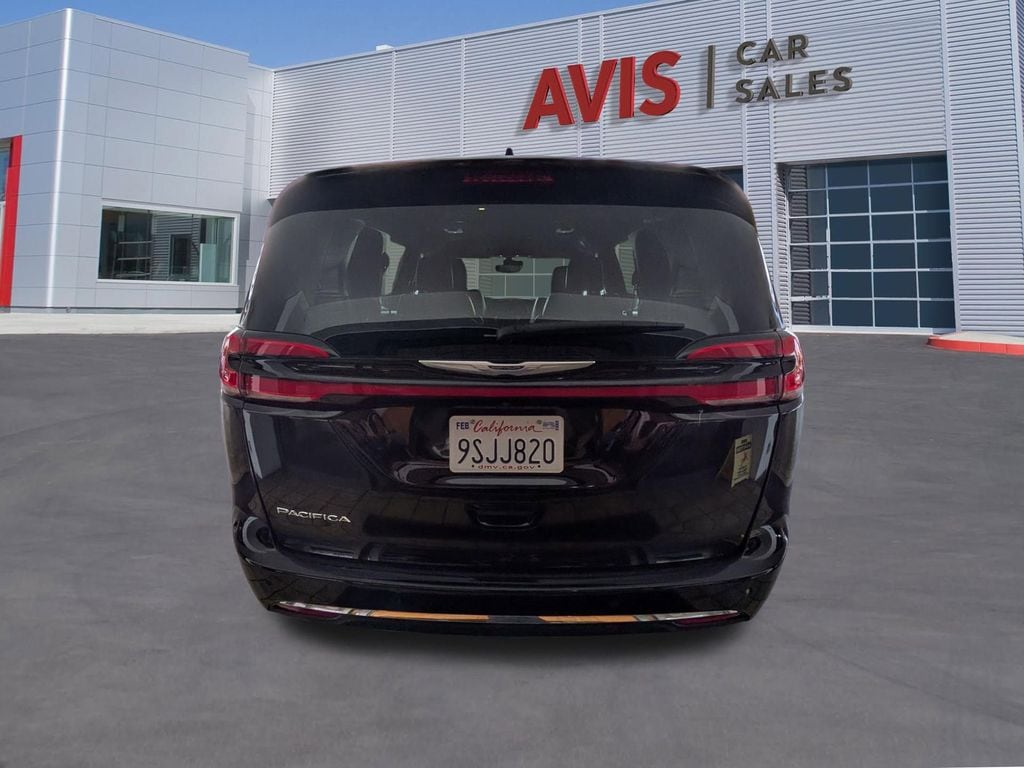 Thumbnail: 2025 Chrysler Pacifica - 9