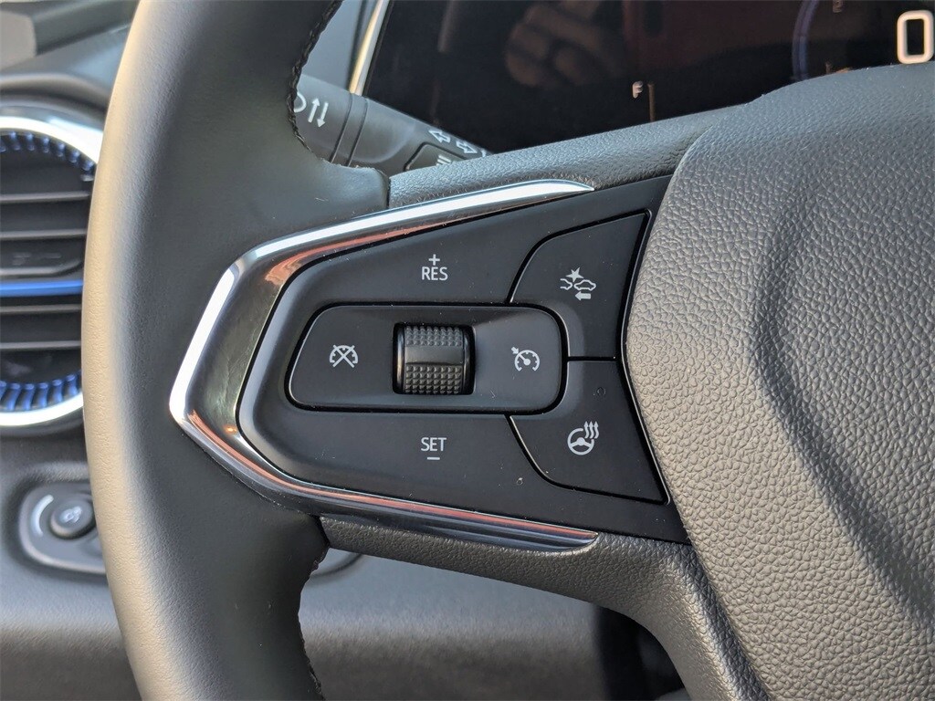 Thumbnail: 2025 Chevrolet Trax - 25