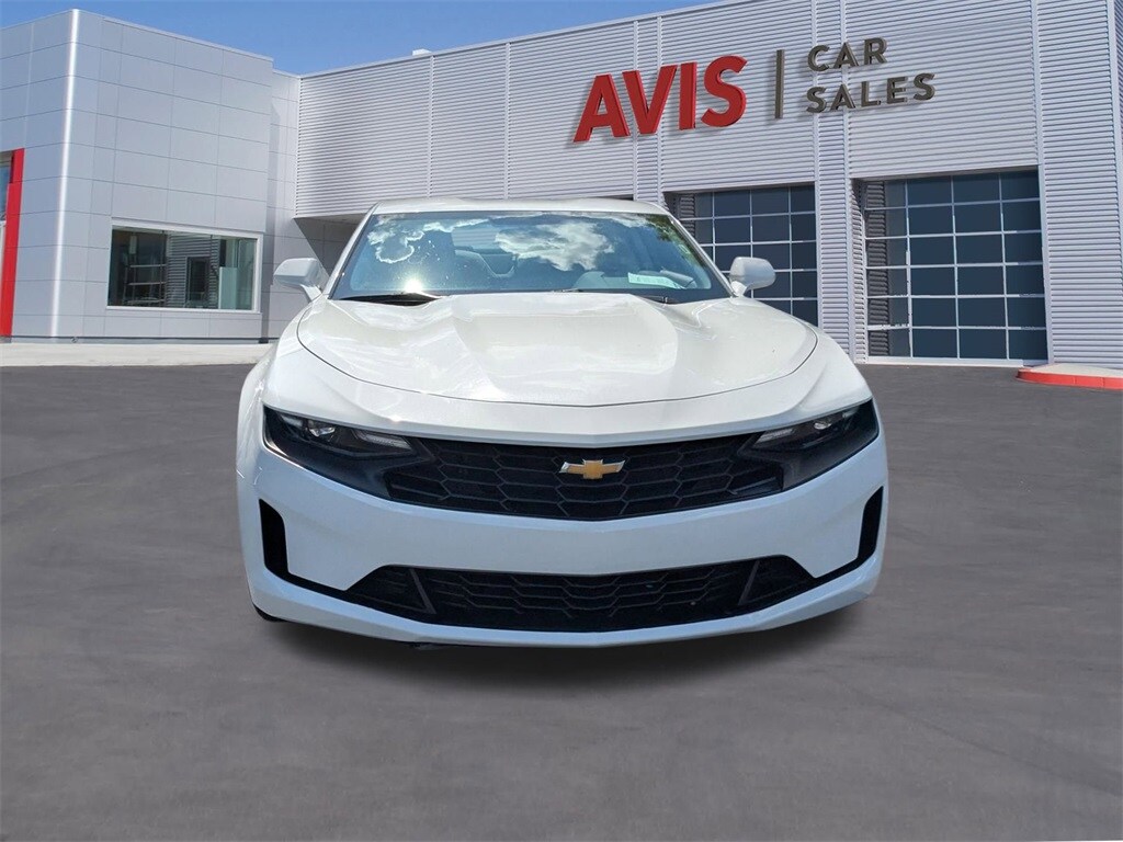 2023 Chevrolet Camaro Coupe photo 2