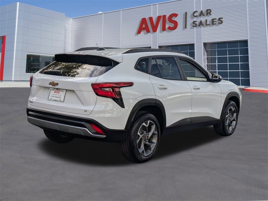 Thumbnail: 2025 Chevrolet Trax - 6