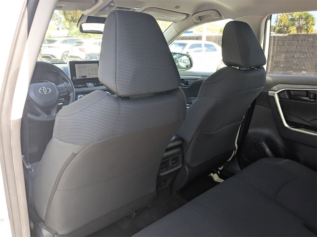 Thumbnail: 2025 Toyota RAV4 - 22