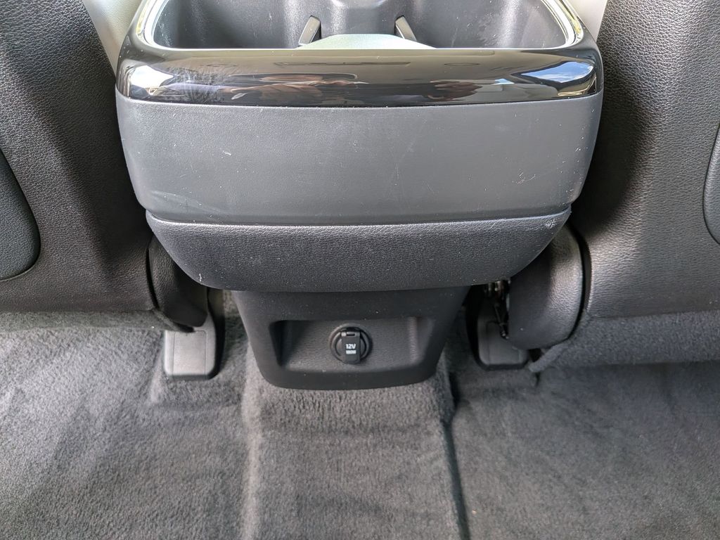 Thumbnail: 2025 Kia Telluride - 30