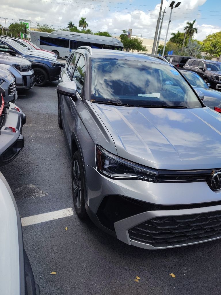 Thumbnail: 2025 Volkswagen Taos - 7