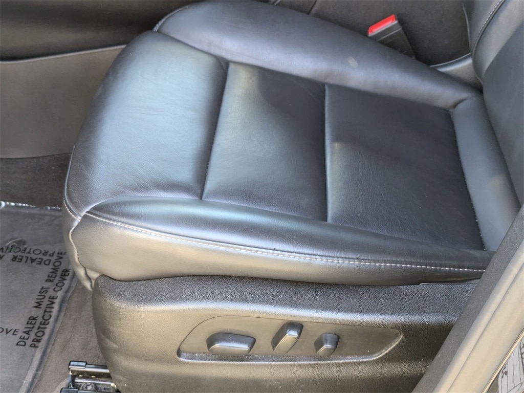 Thumbnail: 2023 Cadillac XT4 - 15