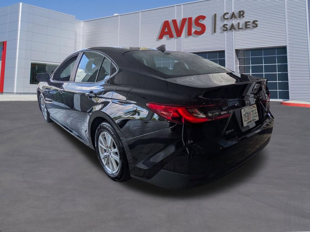 Thumbnail: 2025 Toyota Camry - 10