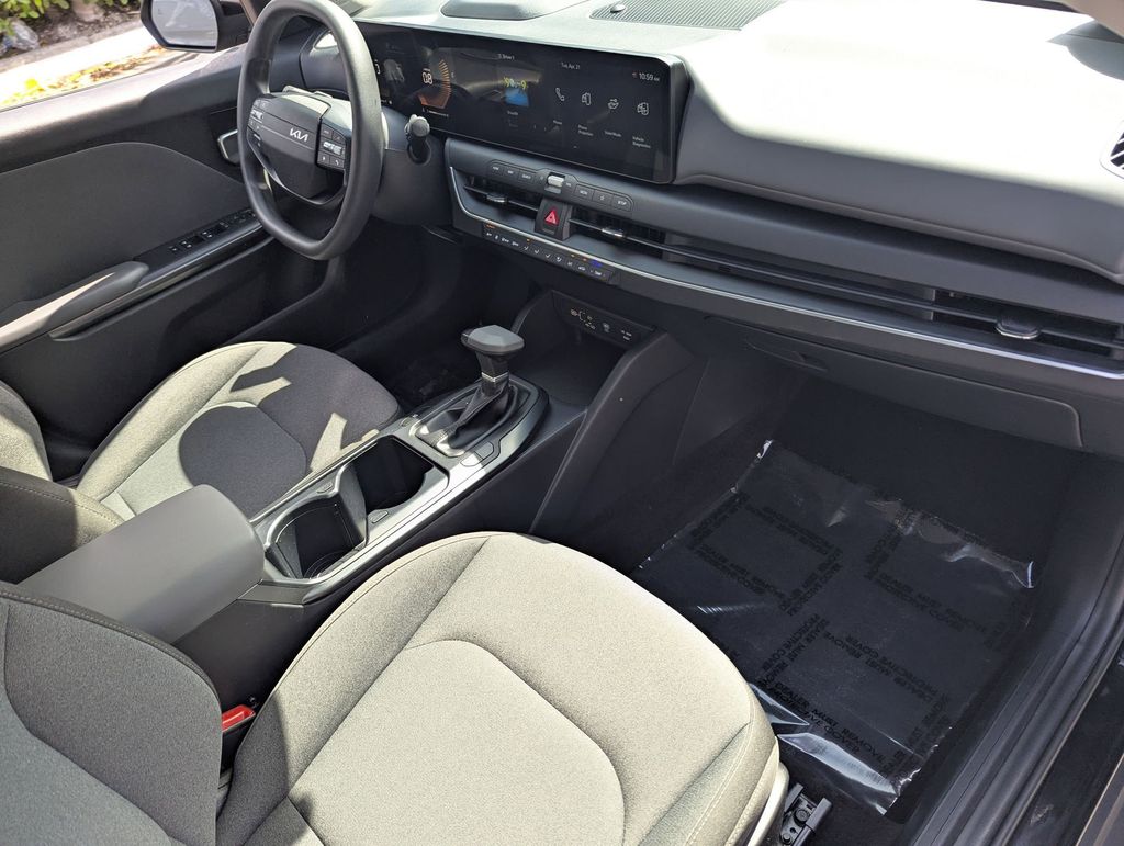 Thumbnail: 2025 Kia K4 - 30