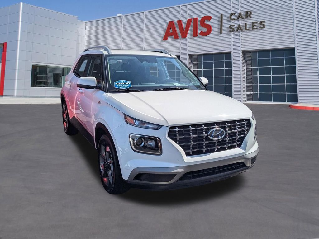 Thumbnail: 2025 Hyundai Venue - 3
