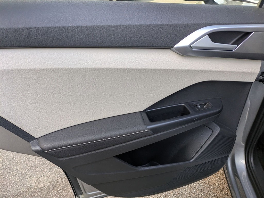 Thumbnail: 2025 Volkswagen Taos - 27