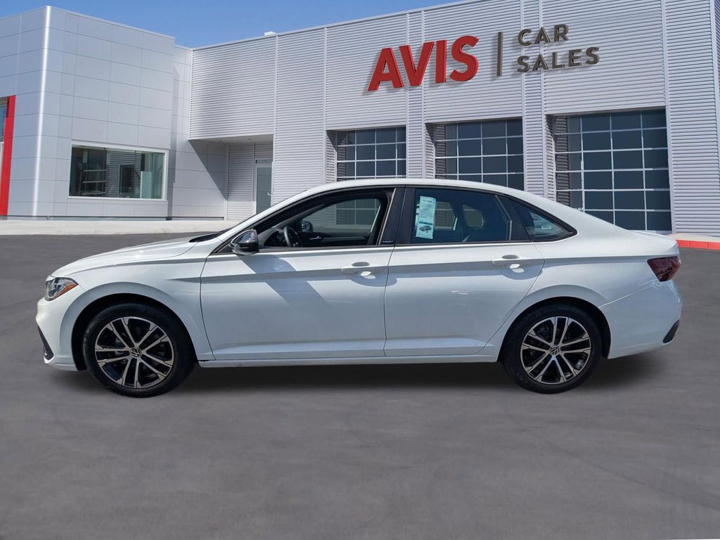 Thumbnail: 2025 Volkswagen Jetta - 11