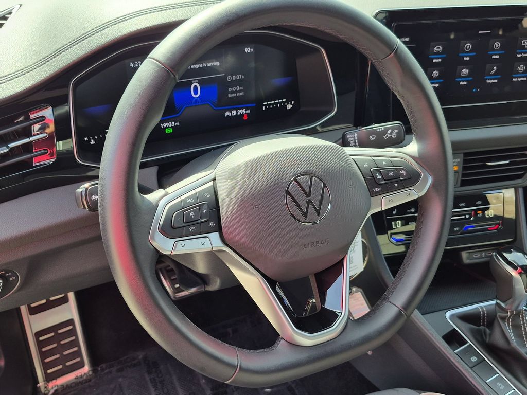 Thumbnail: 2025 Volkswagen Jetta - 22