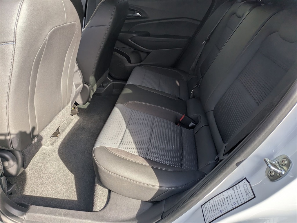 Thumbnail: 2025 Chevrolet Trax - 27