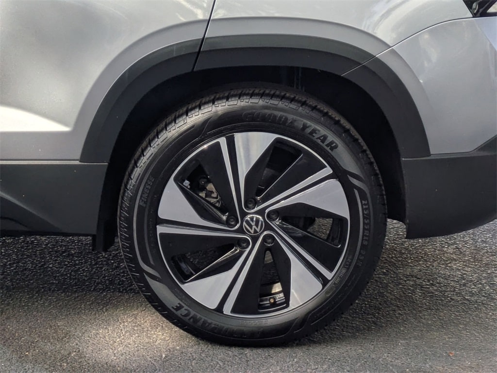 Thumbnail: 2025 Volkswagen Taos - 37