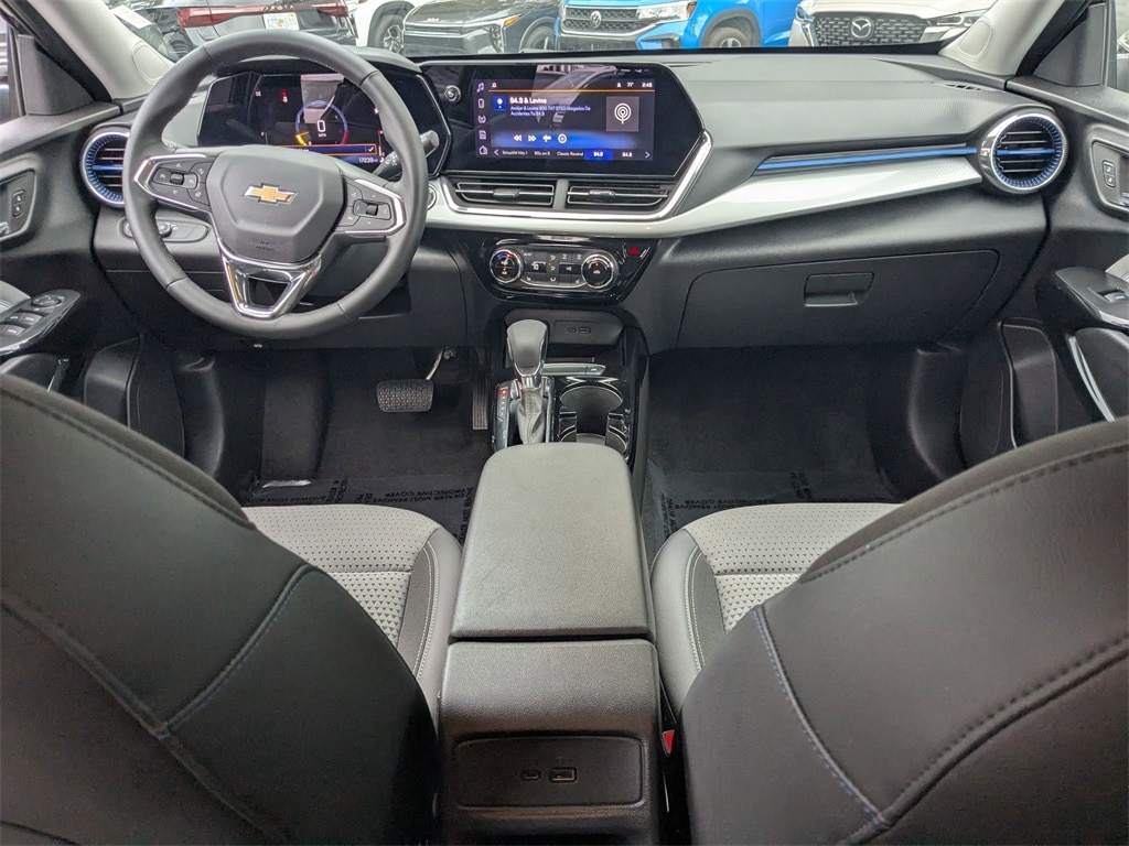 Thumbnail: 2025 Chevrolet Trax - 27