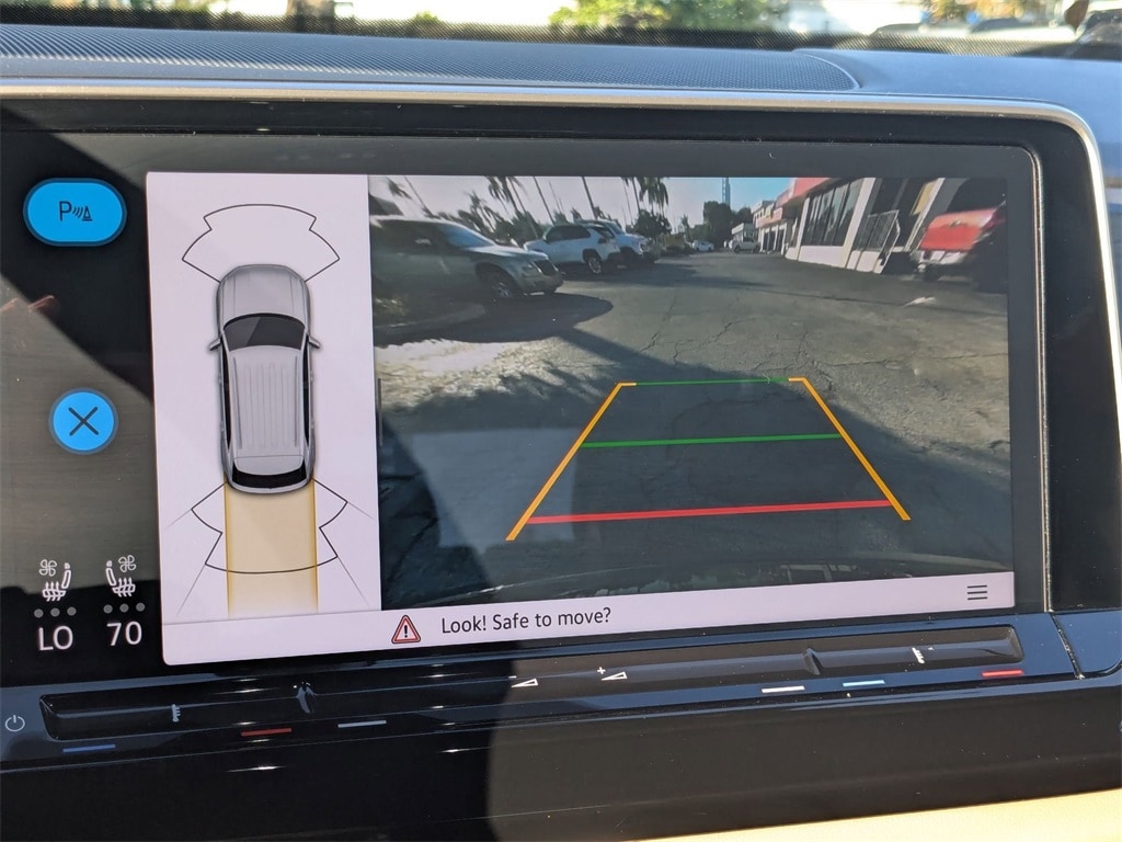 Thumbnail: 2025 Volkswagen Atlas - 18