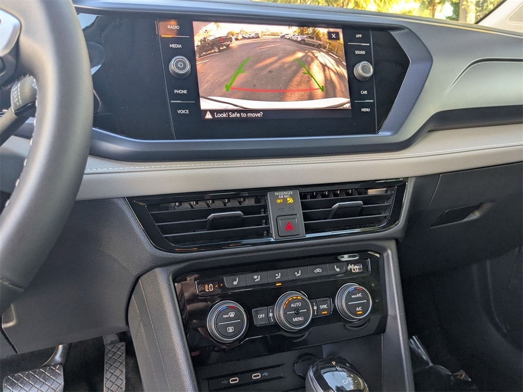 Thumbnail: 2024 Volkswagen Taos - 19