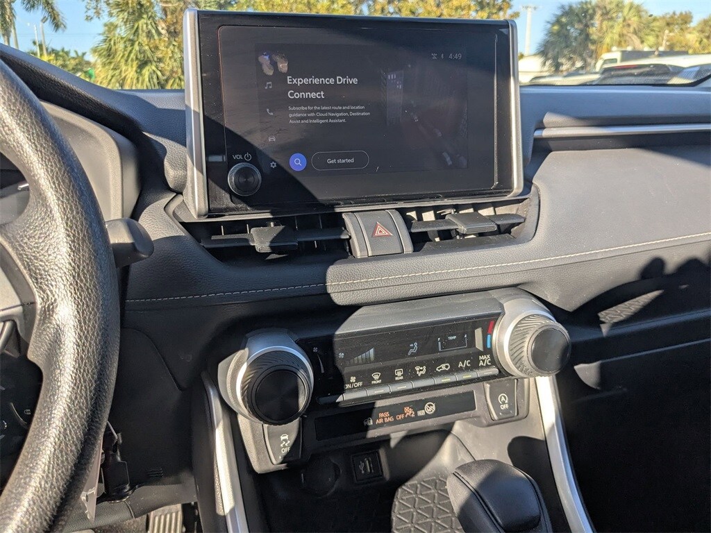 Thumbnail: 2025 Toyota RAV4 - 18