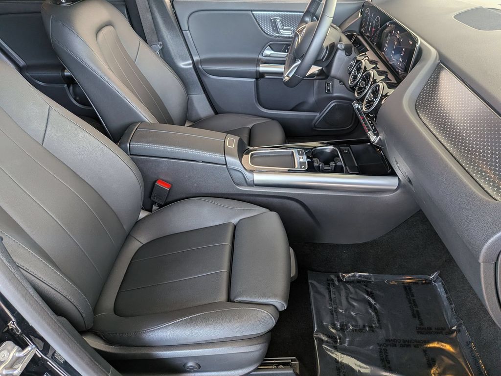 2025 Mercedes-Benz GLA GLA250 - Photo 30