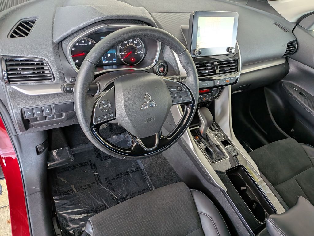 Thumbnail: 2025 Mitsubishi Eclipse Cross - 13