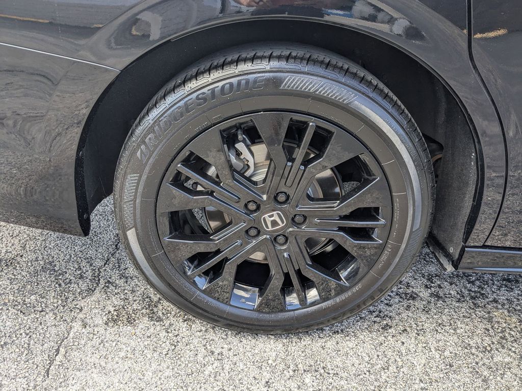 Thumbnail: 2025 Honda Odyssey - 34