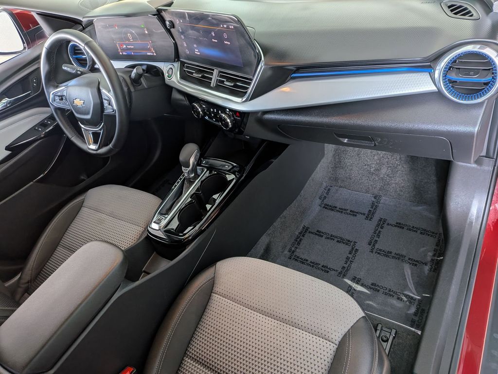 Thumbnail: 2025 Chevrolet Trax - 31
