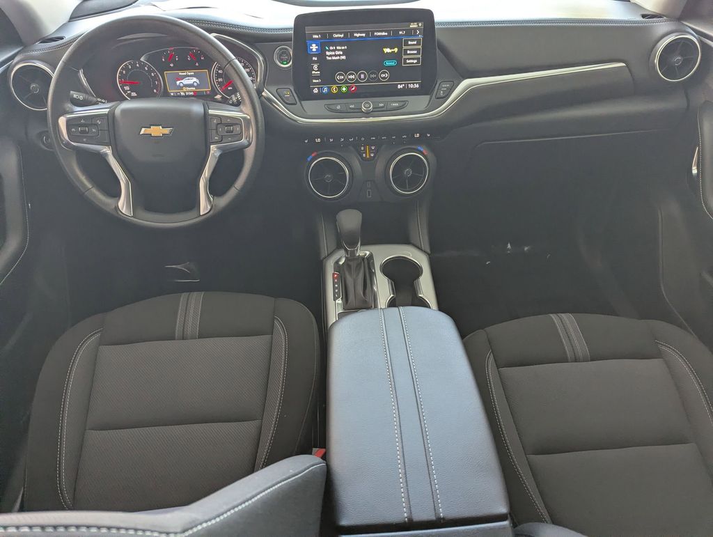 Thumbnail: 2025 Chevrolet Blazer - 22