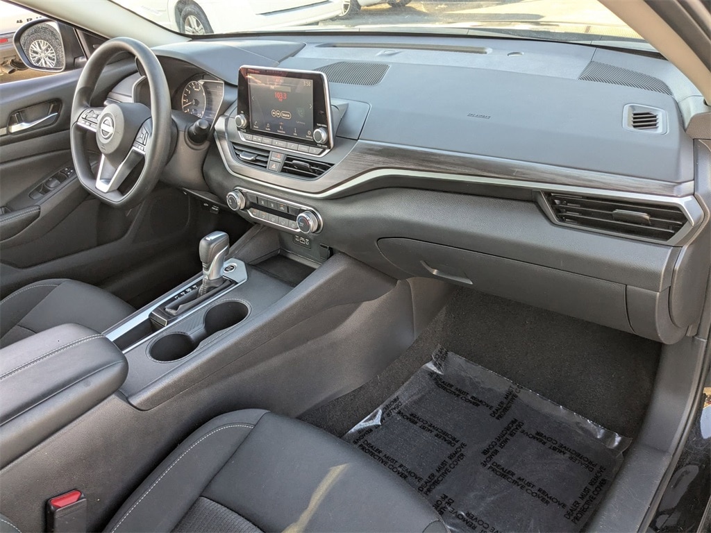 Thumbnail: 2025 Nissan Altima - 30