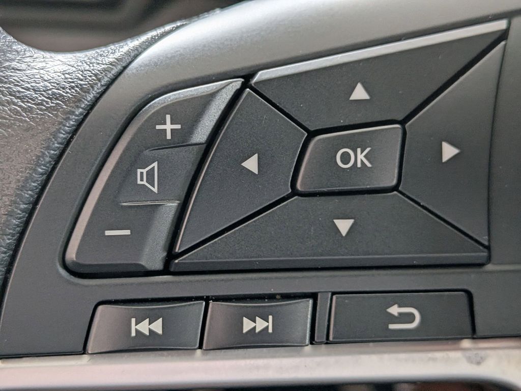 Thumbnail: 2025 Nissan Altima - 25